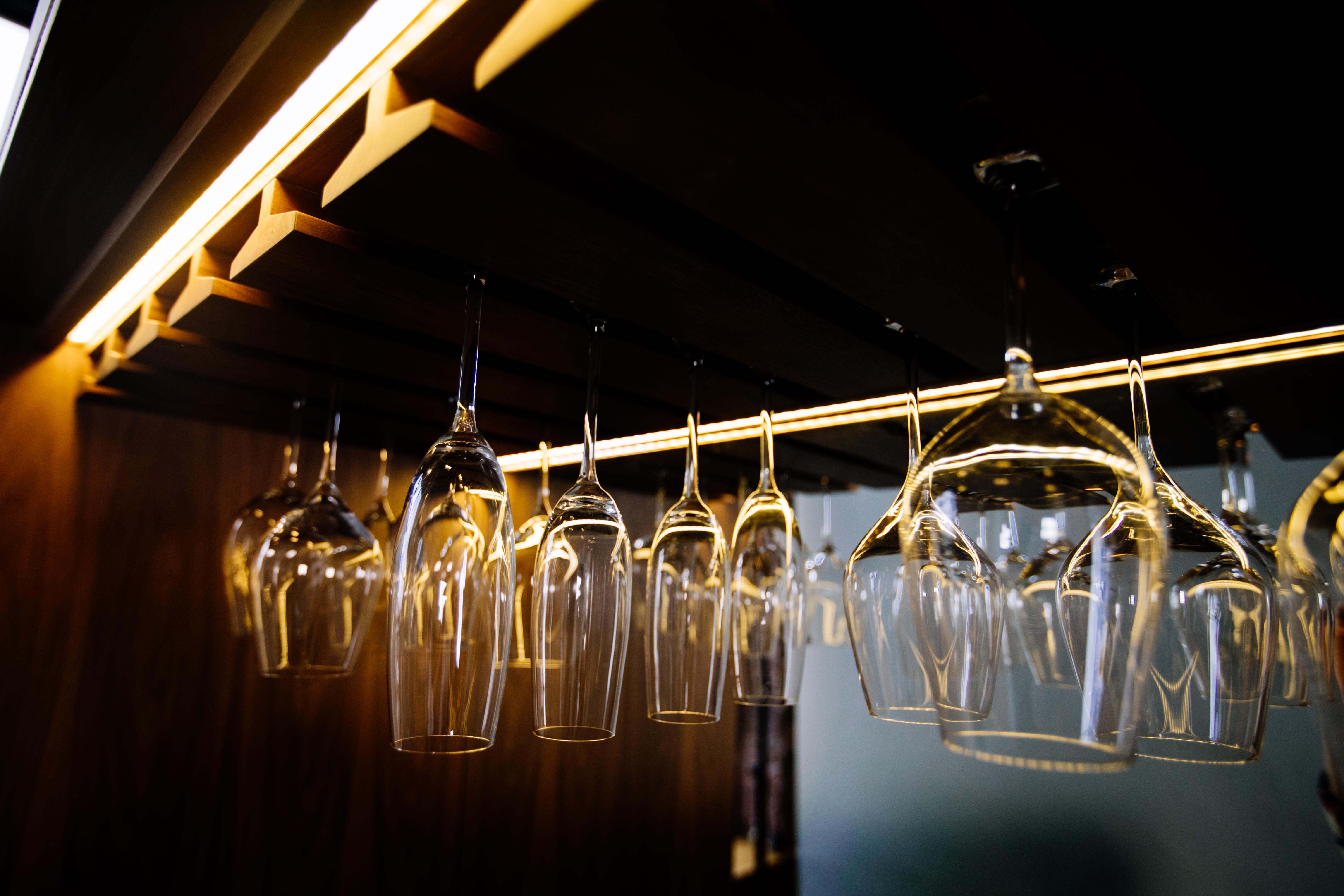Armadio bar Break Free di PANOPTIKUM COLLECTIONS in vendita 4