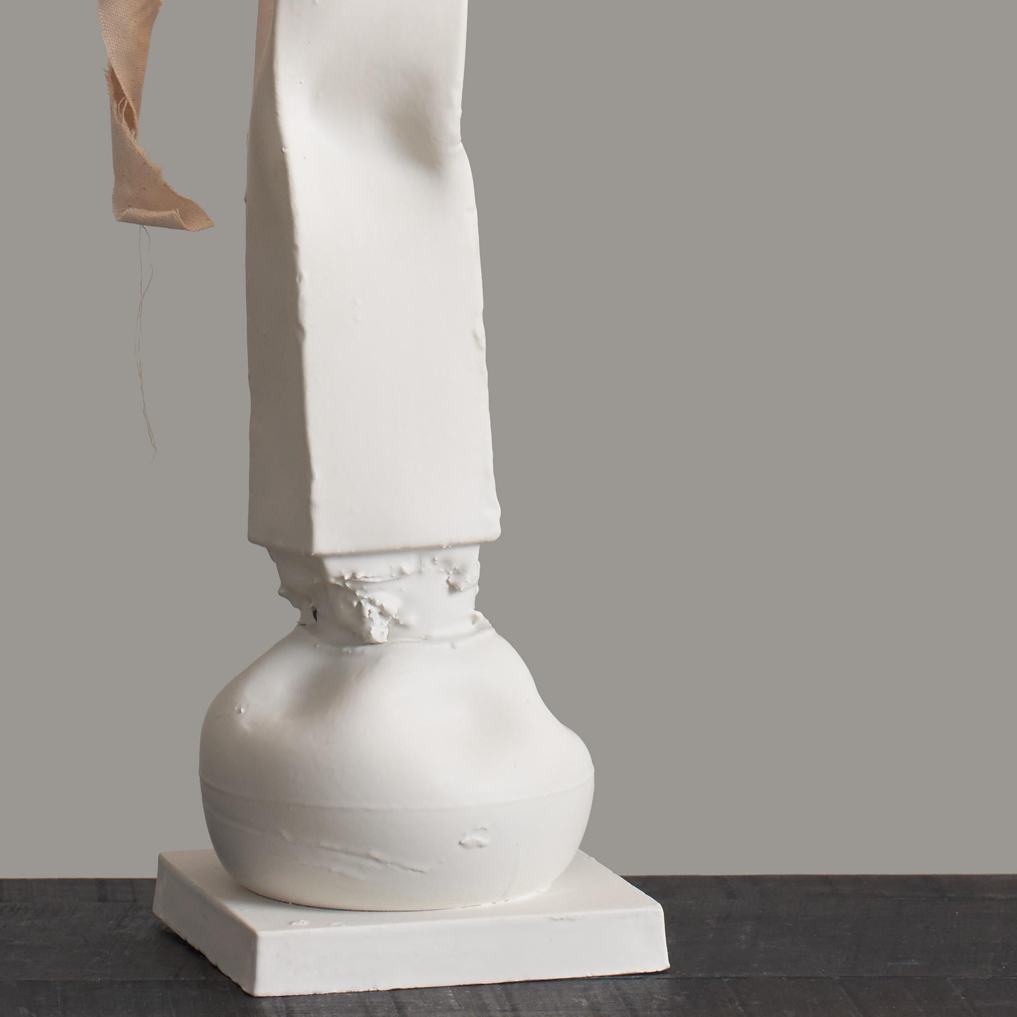 Break the Mold: Nove+Crespano ceramic lamp by Jenna Basso Pietrobon For Sale 3