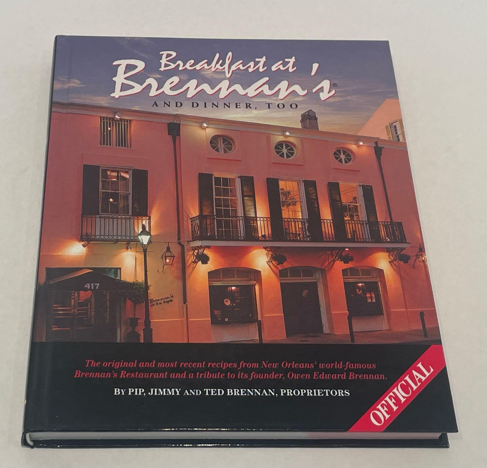 Colazione da Brennan's e anche cena: Un viaggio culinario attraverso il leggendario ristorante Brennan's di New Orleans.
Lasciati conquistare dal ricco patrimonio culinario di New Orleans con Breakfast at Brennan's and Dinner, Too, un'edizione con