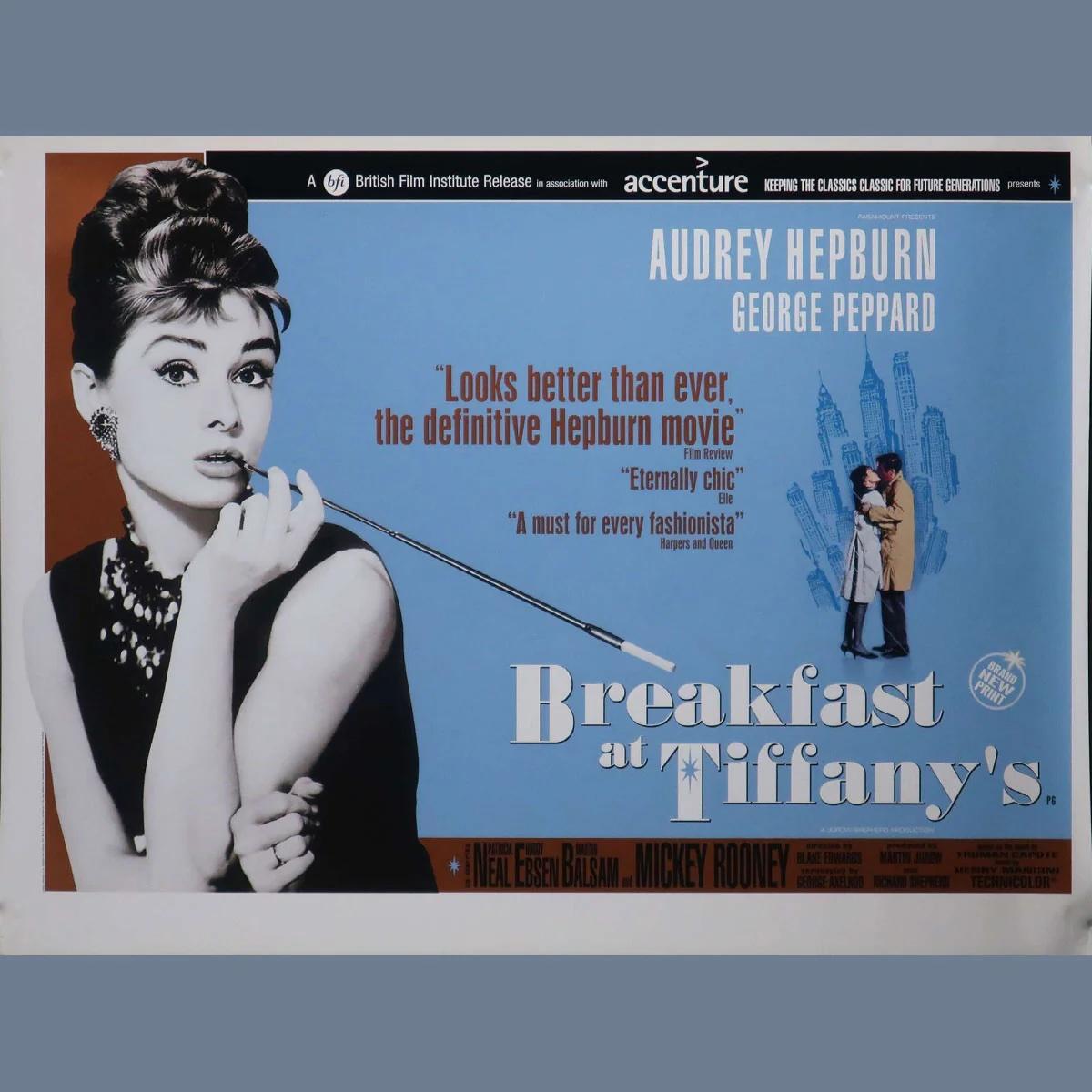 Frühstück bei Tiffany's (2001R)
Original British Quad (30 X 40 Zoll)

Offizielles Plakat des BFI (British Films Institute) für die Wiederveröffentlichung zum 40. Jahrestag 2001 im Vereinigten Königreich. Audrey Hepburn spielt in ihrer Paraderolle