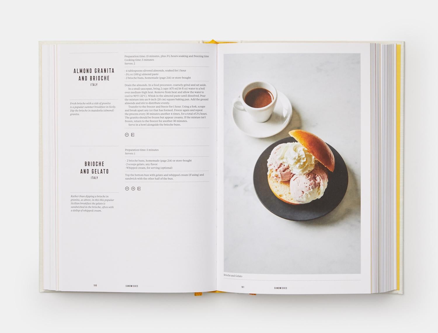 Petit-déjeuner : The Cookbook Neuf - En vente à New York, NY