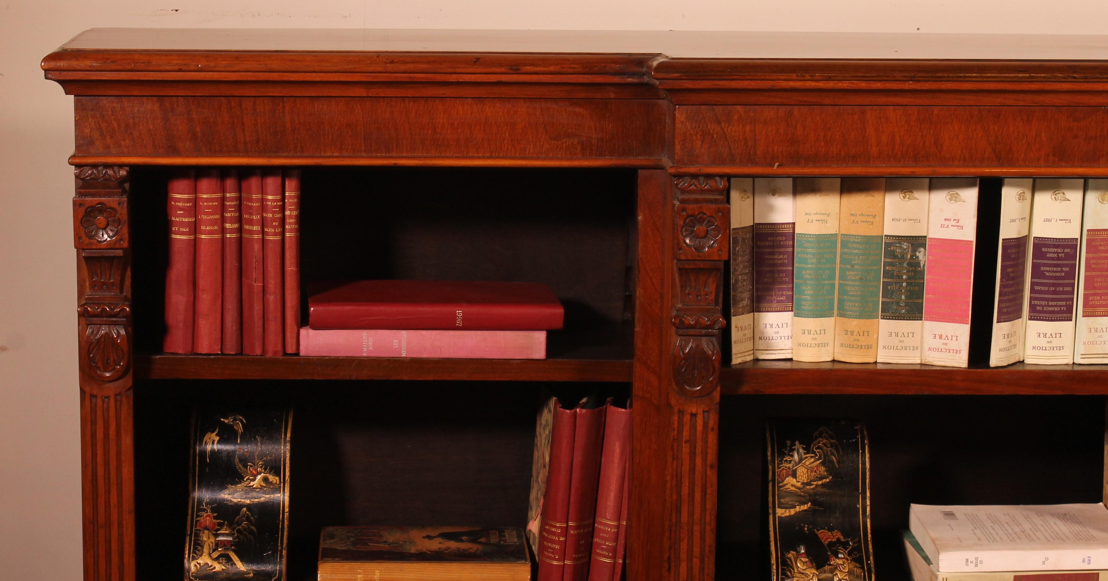 British Breakfront Open Bookcase in Mahogany, 19 ° Century For Sale