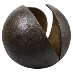 Breaking Out Bronzeskulptur von Gardeco Objects