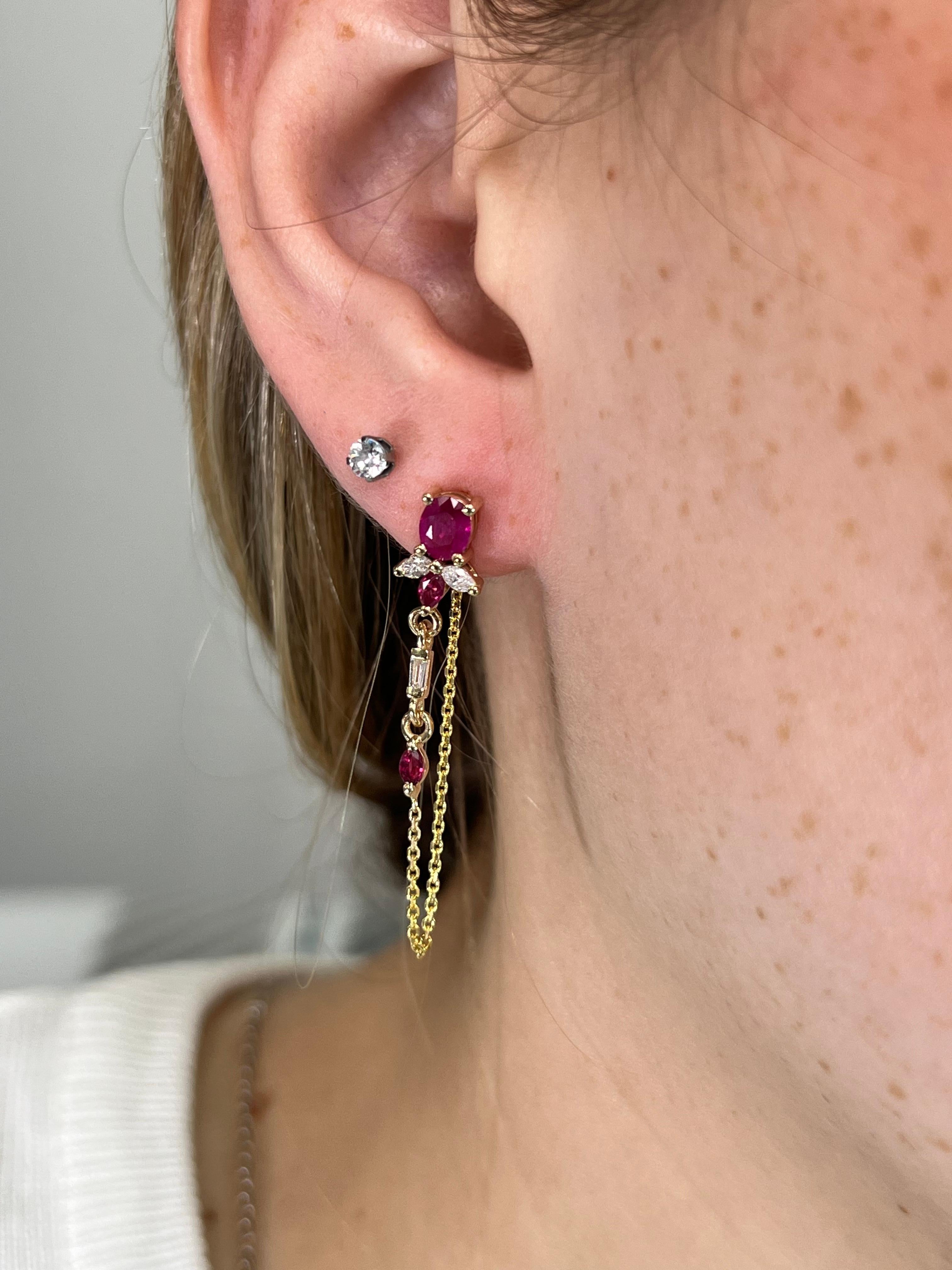 Breathtaking 14K Yellow Gold Earrings with 1.38 Carat Ruby and Diamond For Sale 3