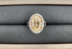 5,25 ct Certified Natural Yellow
Diamond Ring 5,25 ct Certified Natural Yellow
Diamond Ring