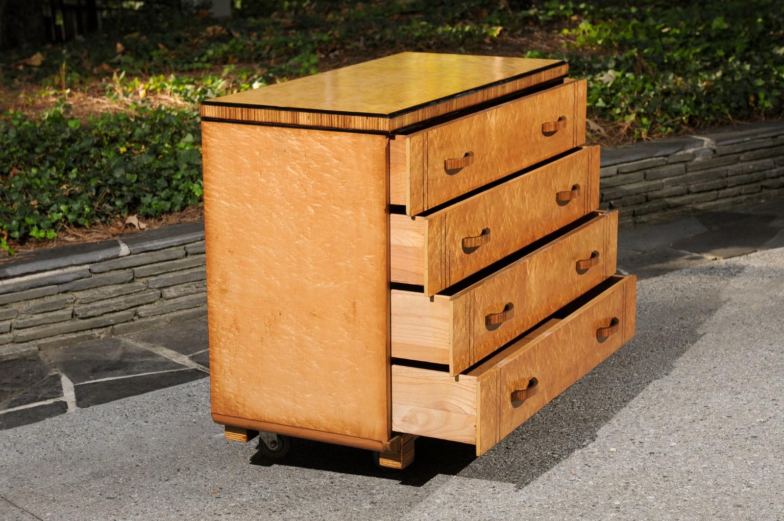 Early 20th Century Breathtaking Art Deco Commode in Birdseye Maple and Madagascar Rosewood, 1925