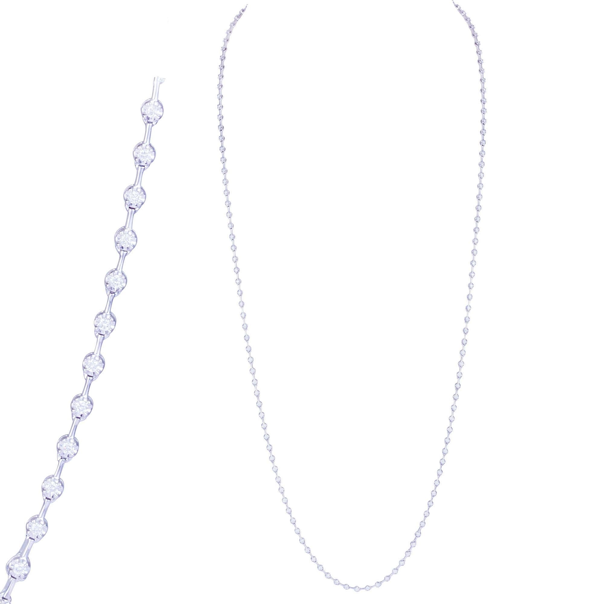 Breathtaking Diamond 18 Karat White Gold Necklace for Her In New Condition For Sale In Genève, GE