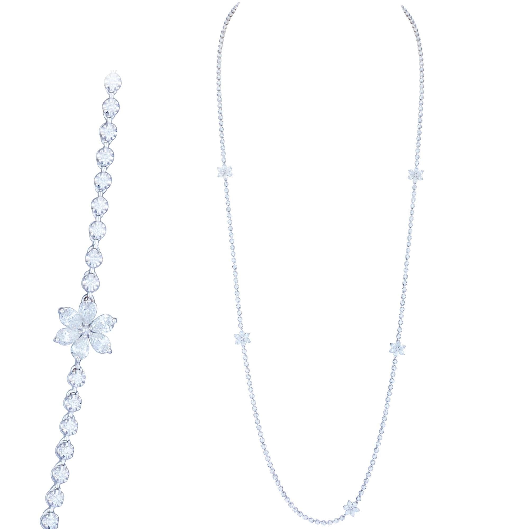 Women's Breathtaking Diamond 18 Karat White Gold Necklace for Her For Sale