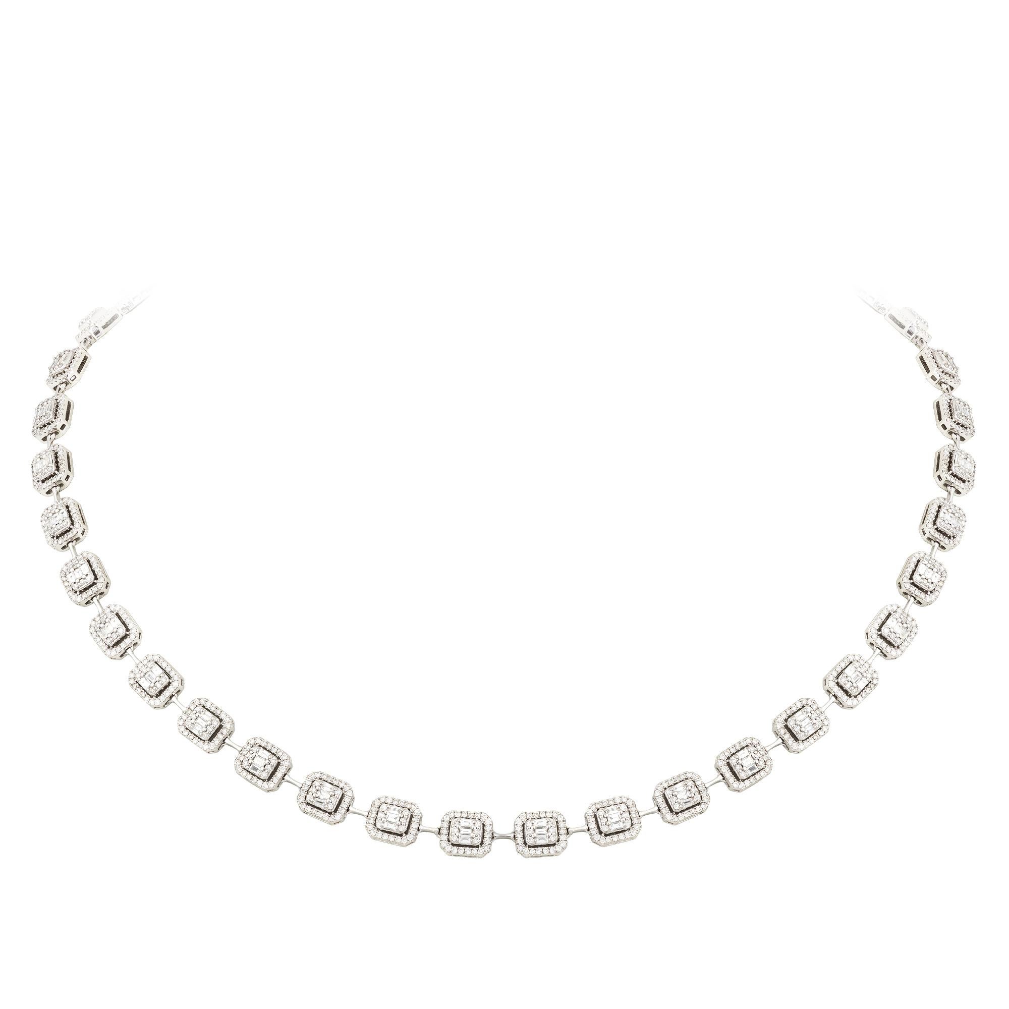 Women's Breathtaking Diamond 18 Karat White Gold Necklace for Her For Sale