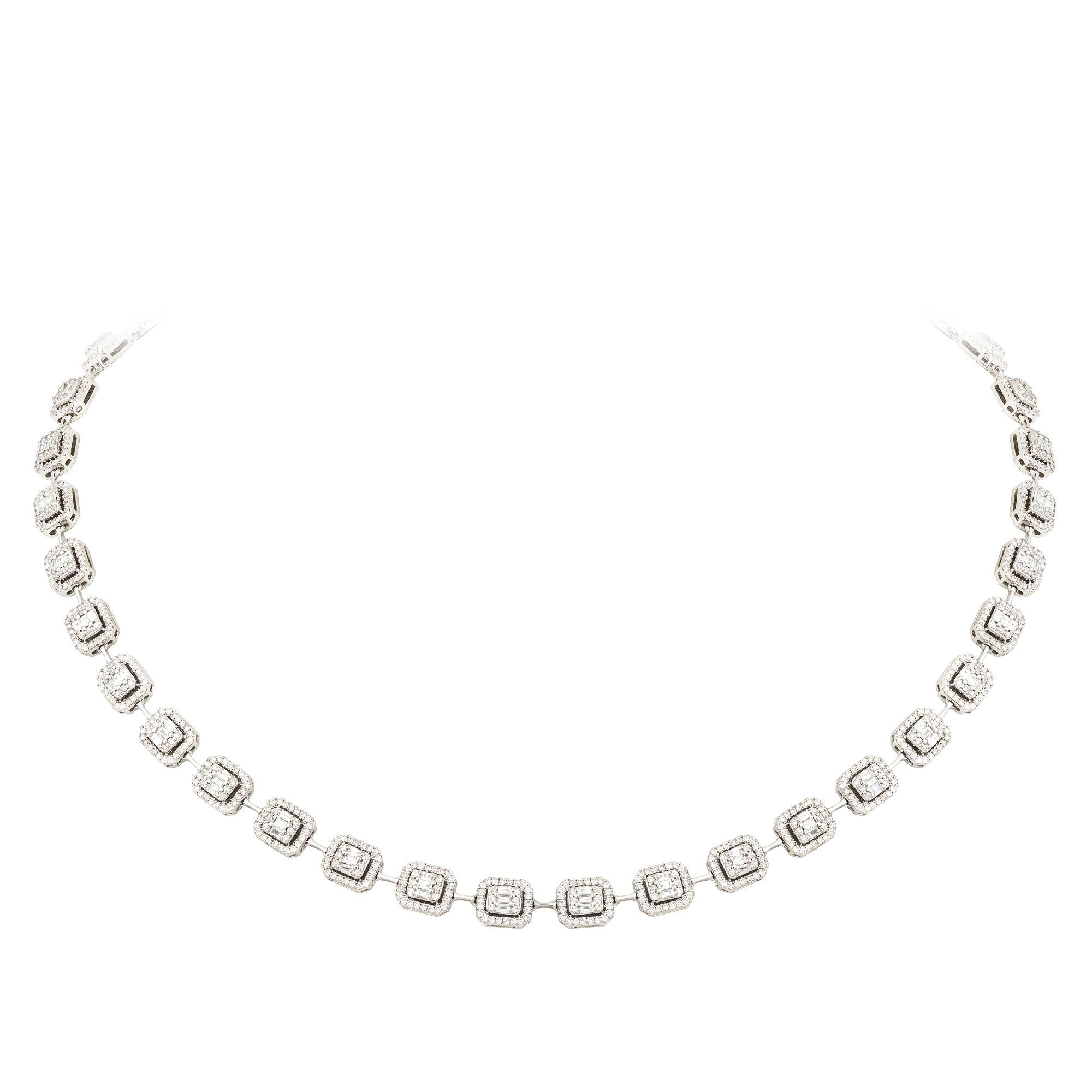 Women's Breathtaking Diamond 18k White Gold Necklace for Her For Sale