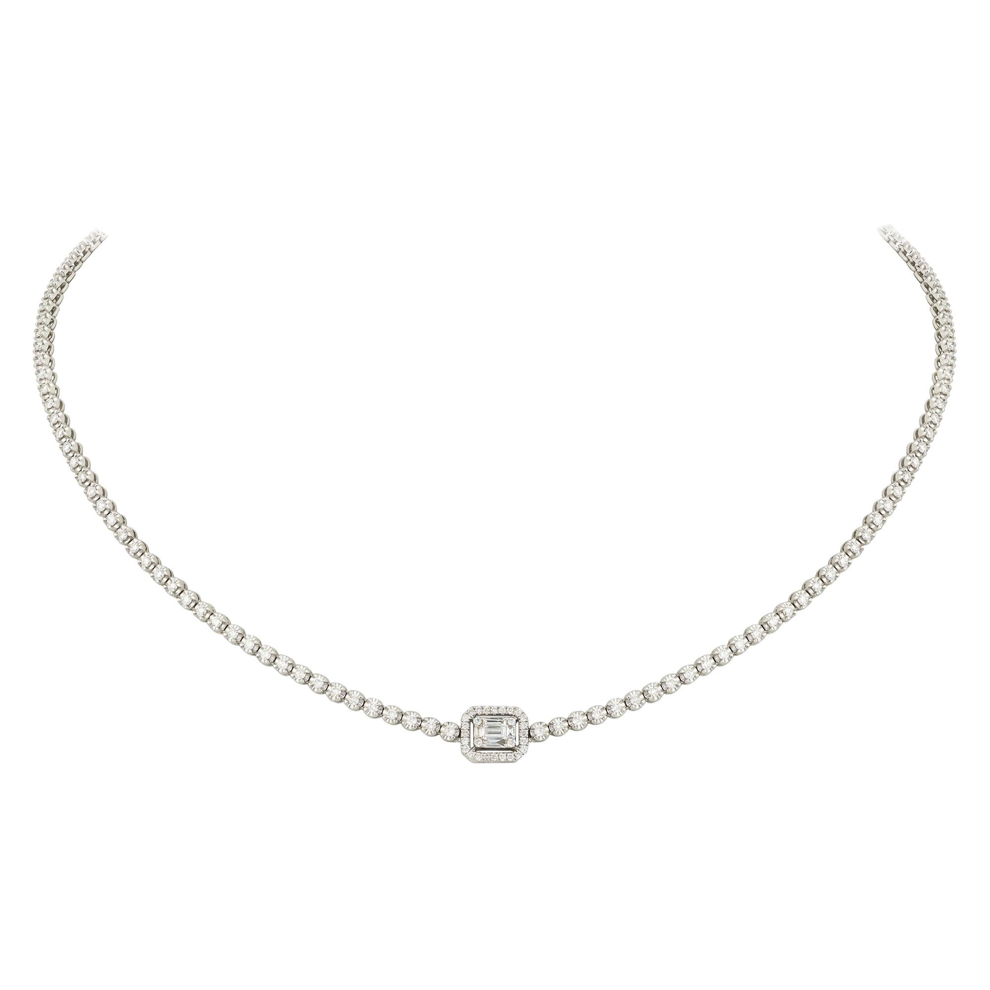 Breathtaking Diamond 18k White Gold Necklace for Her For Sale