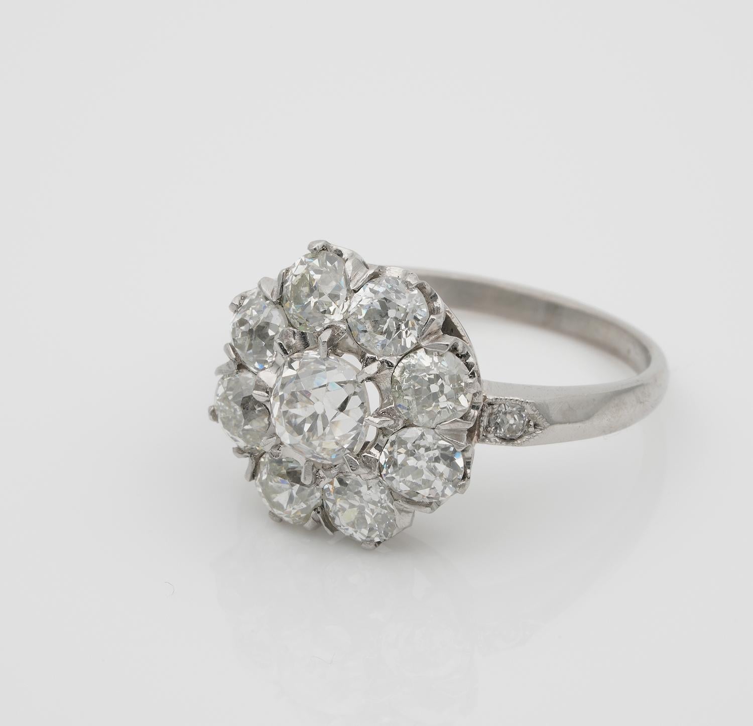 Women's Breathtaking Edwardian 2.95 Carat Old Diamond Platinum Engagement Cluster Ring For Sale