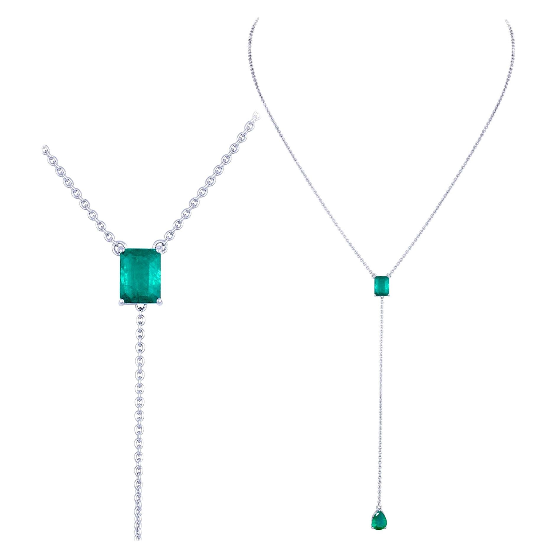 Breathtaking Emerald Diamond 18 Karat White Gold Necklace for Her For Sale