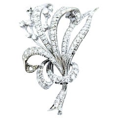Impresionante Broche Floral de Diamantes en Oro Blanco de 18k