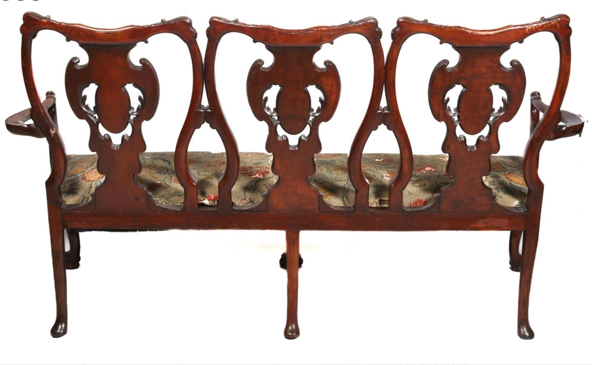 English Breathtaking George II Style Carved Wood Settee with Needlepoint Upholstery For Sale