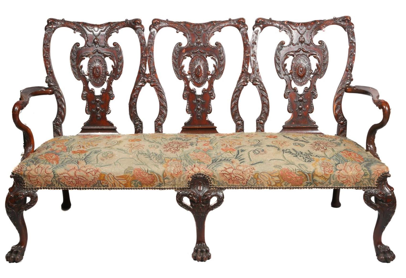 Breathtaking George II Style Carved Wood Settee with Needlepoint Upholstery For Sale 3