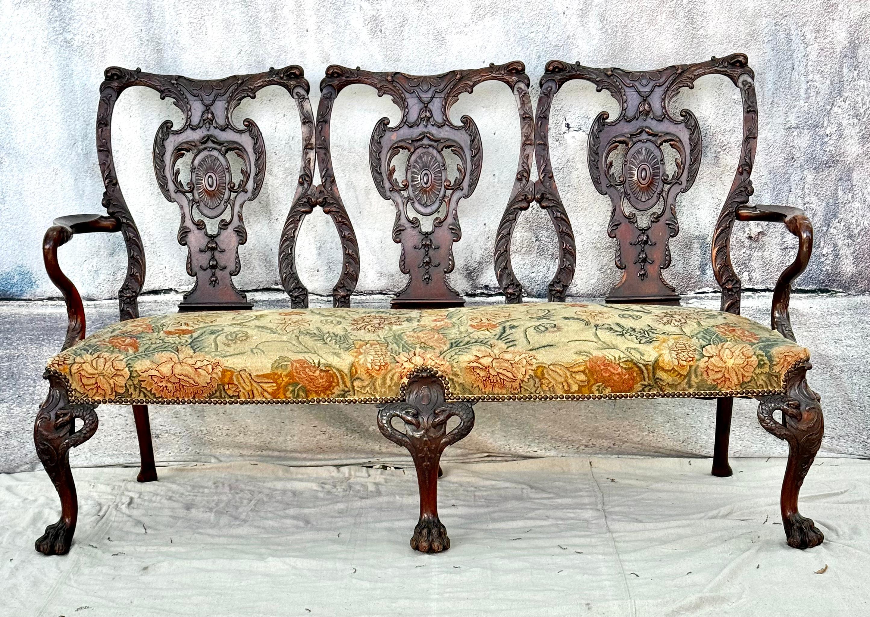 Breathtaking George II Style Carved Wood Settee with Needlepoint Upholstery For Sale 4