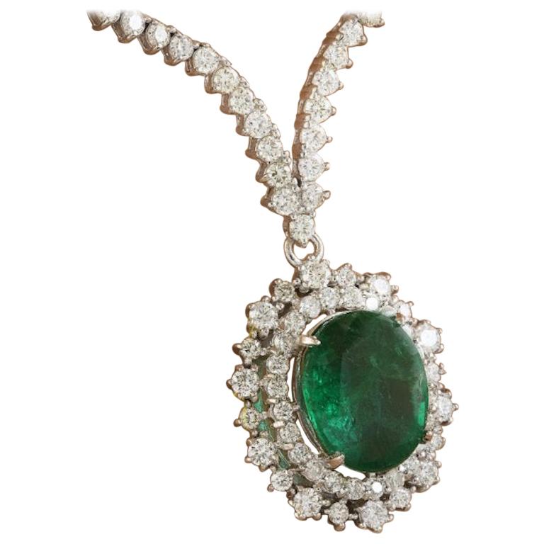Breathtaking Green Emerald Diamond 18 Karat White Gold Pendant Necklace for Her For Sale