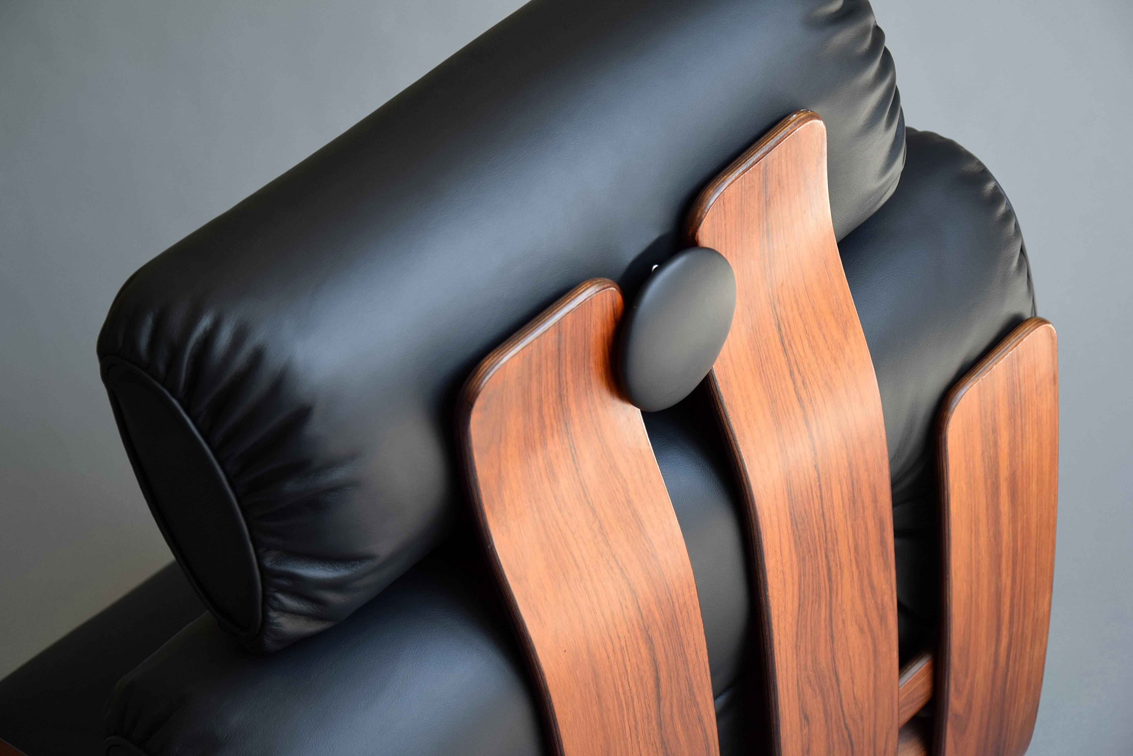Rocking Chair aus Leder und Sperrholz, Moderne der Mitte des Jahrhunderts im Angebot 8