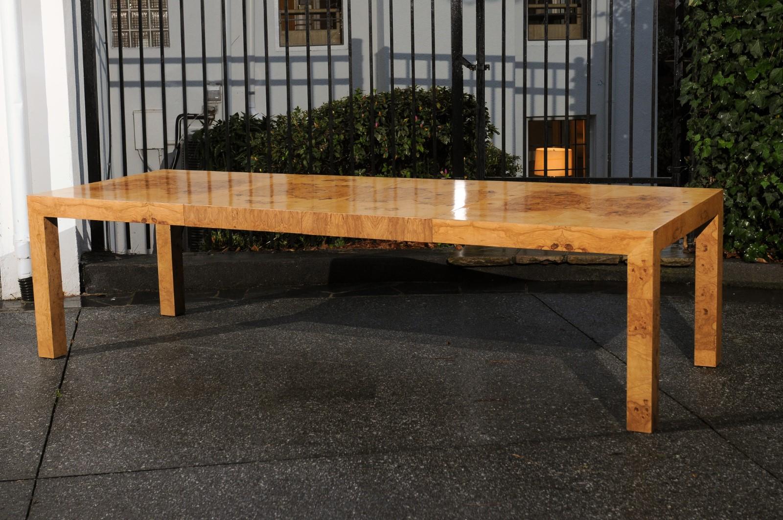 Table de salle à manger à rallonge en bois d'olivier à couper le souffle de Milo Baughman, vers 1975 en vente 1