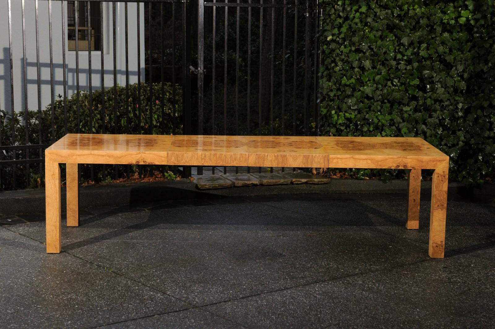 Table de salle à manger à rallonge en bois d'olivier à couper le souffle de Milo Baughman, vers 1975 en vente 2