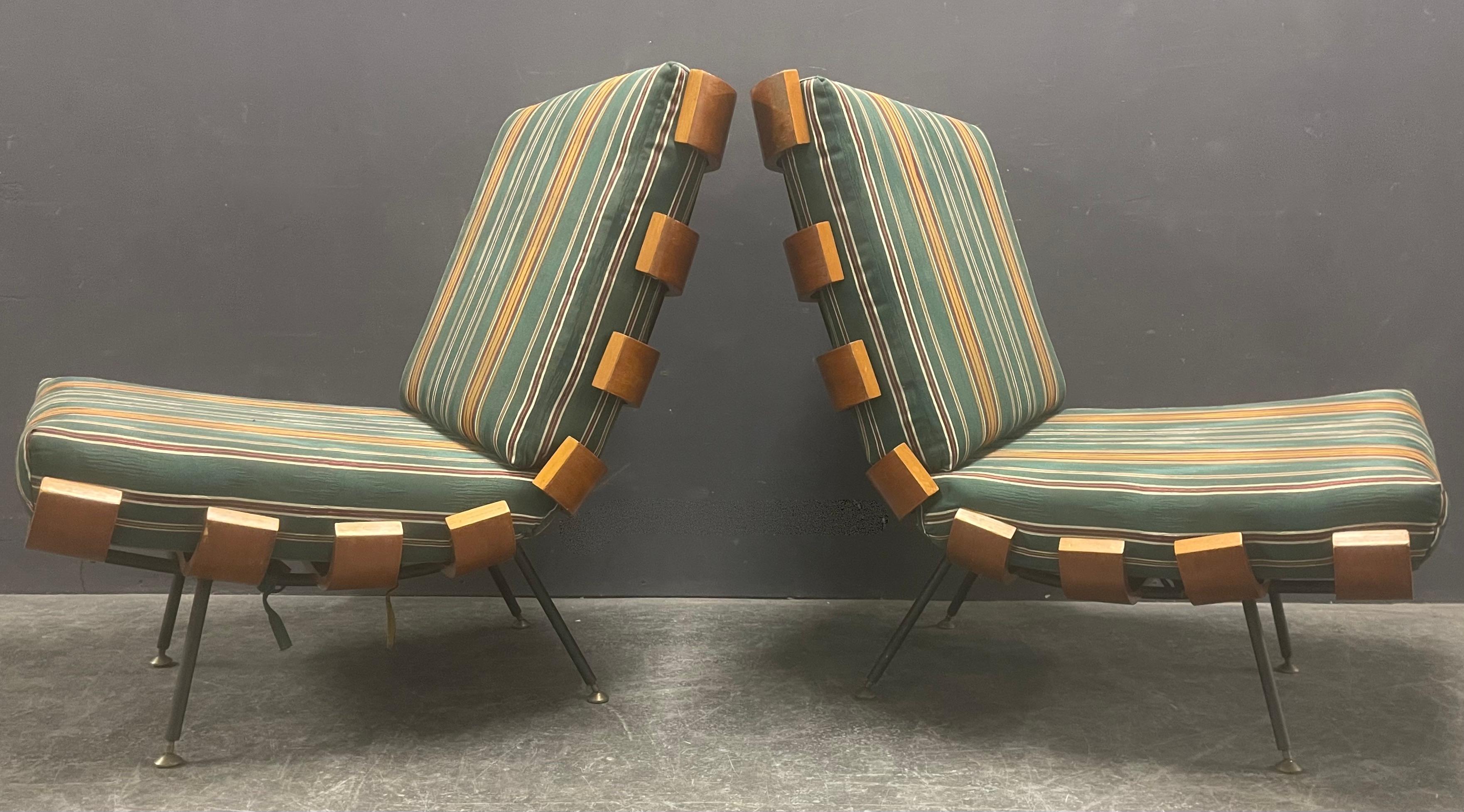 breathtaking pair of costela lounge chairs by carlo hauner and martin eisler  For Sale 7