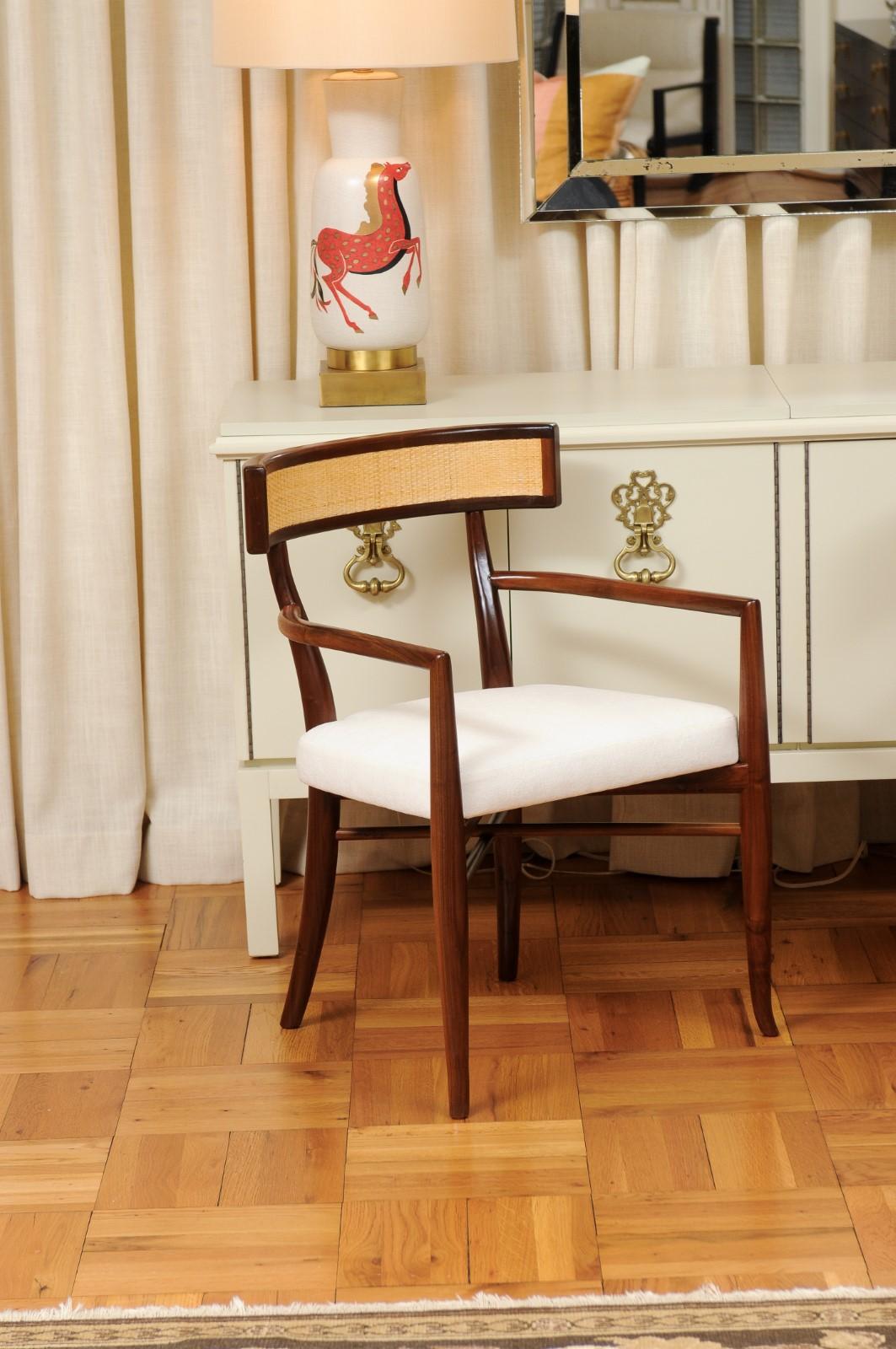 Impresionante Juego Restaurado de 8 Sillas de Comedor con Brazos de Gibbings, Respaldos de Caña en Excelente estado para la venta en Atlanta, GA