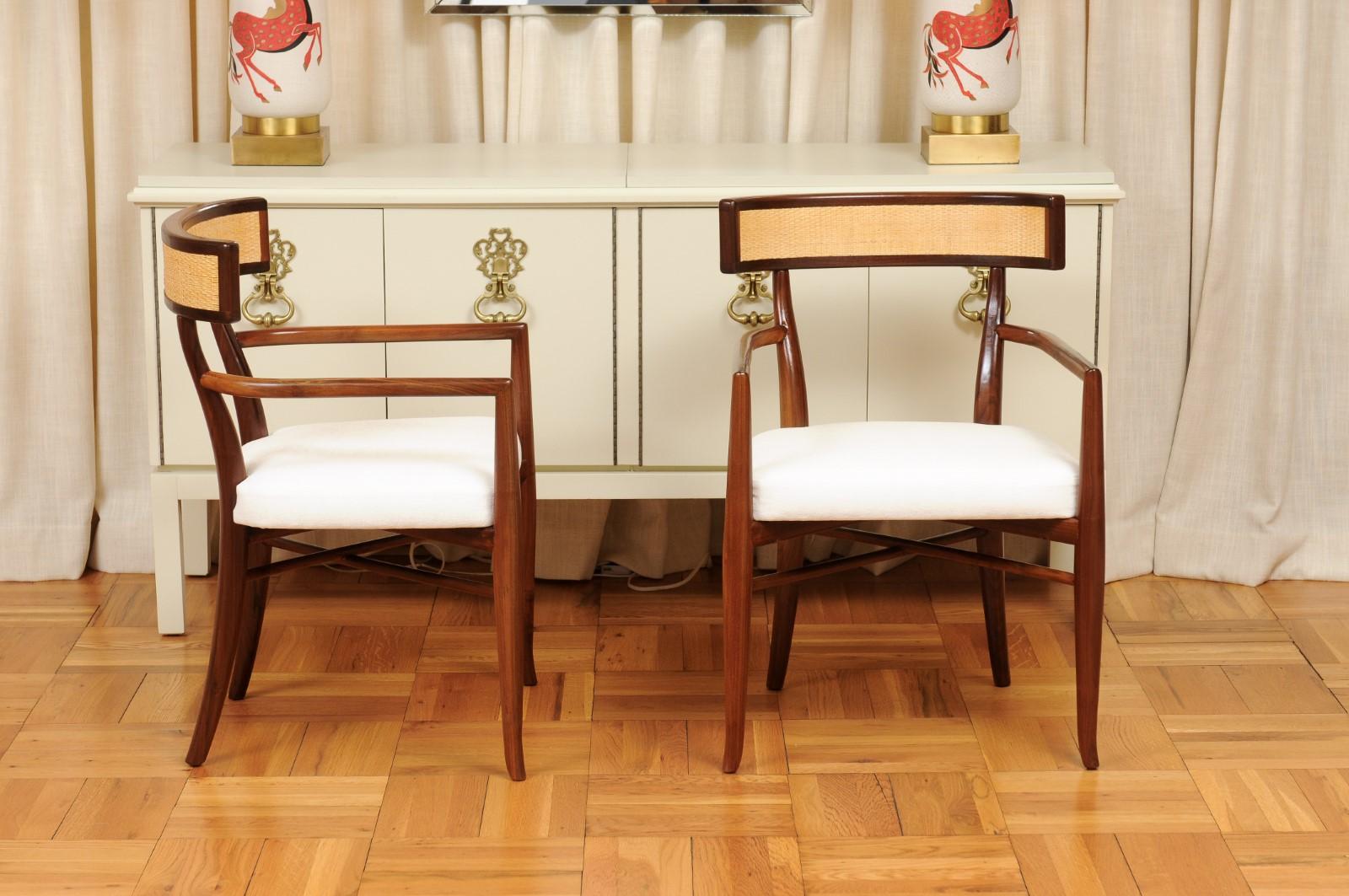 Impresionante Juego Restaurado de 8 Sillas de Comedor con Brazos de Gibbings, Respaldos de Caña en venta 2
