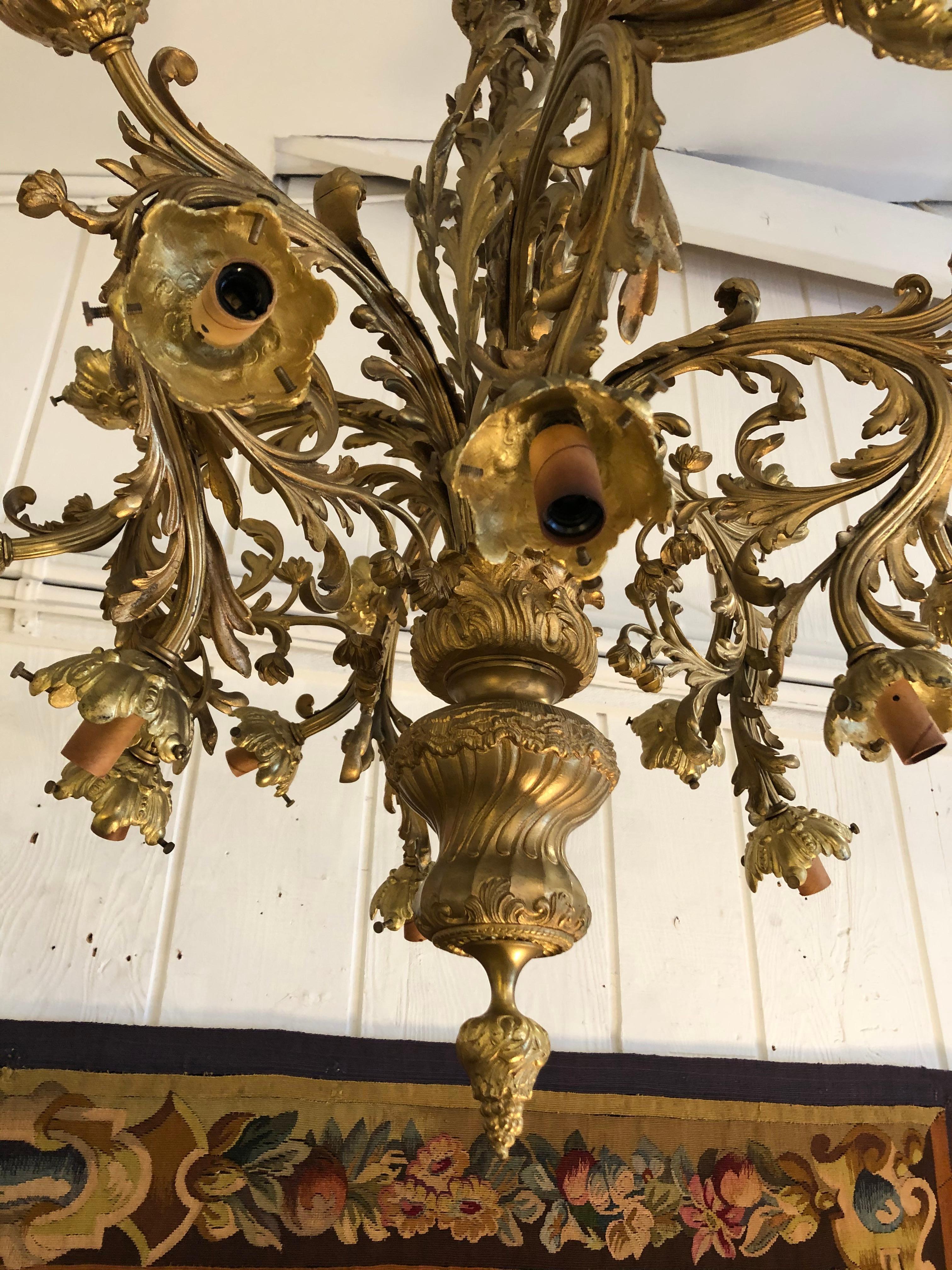 Breathtaking Rococo 18-Light Cast Gilt Bronze Chandelier 3