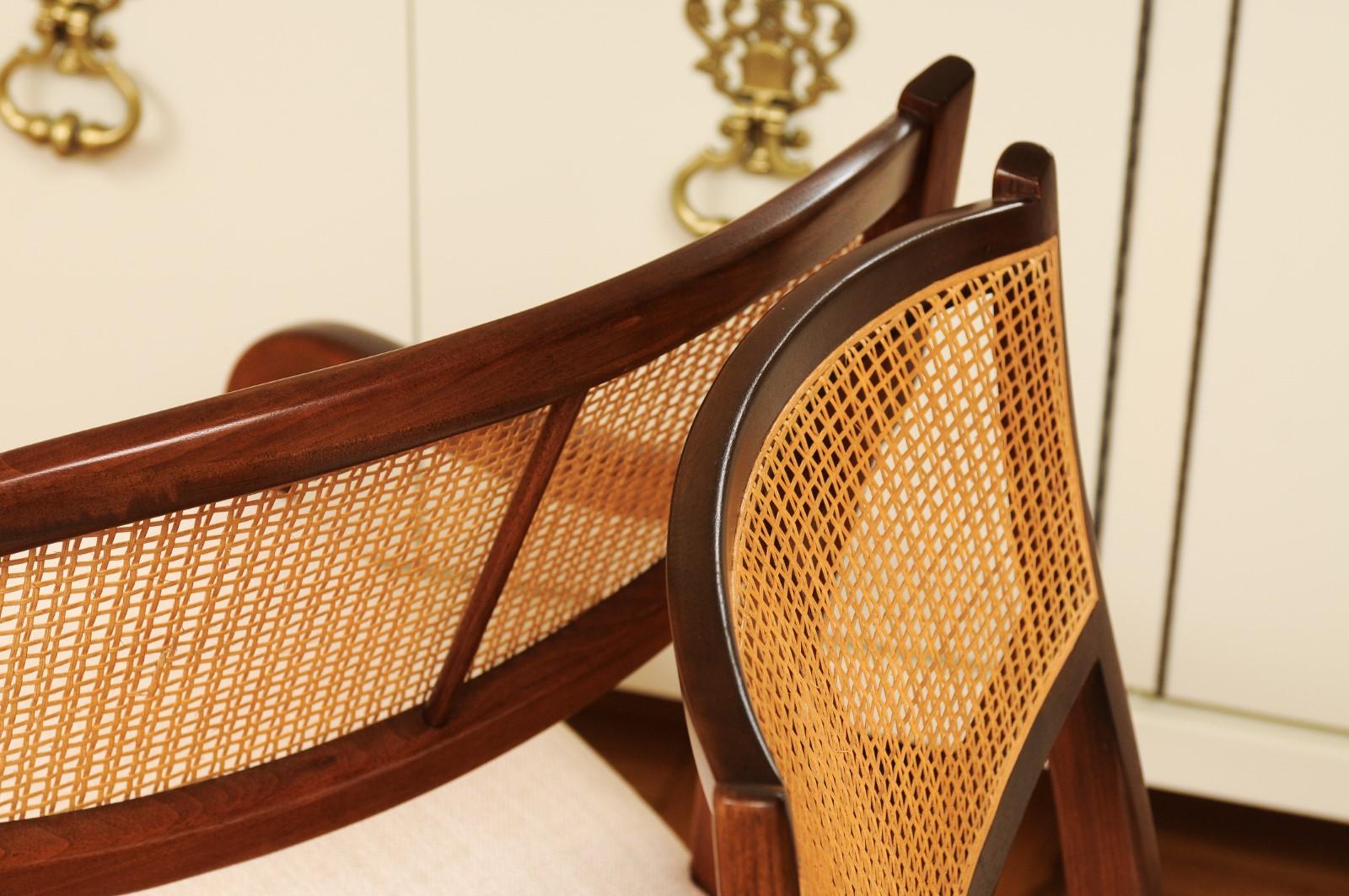 Ensemble époustouflant de 12 chaises de salle à manger en noyer par Barney Flagg, vers 1960 en vente 10