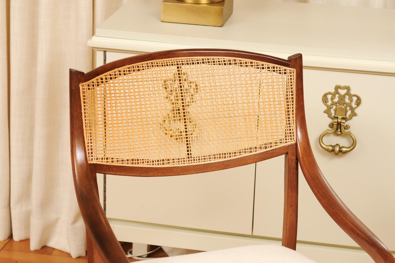 Américain Ensemble époustouflant de 12 chaises de salle à manger en noyer par Barney Flagg, vers 1960 en vente