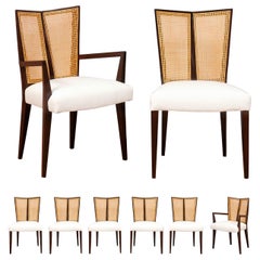 Époustouflant ensemble de 8 chaises modernes en rotin à dossier en V de Michael Taylor, vers 1960