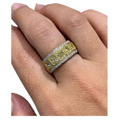 Superbe totalisant 5,39 carats T.W. Bague fantaisie jaune canari taille radiant