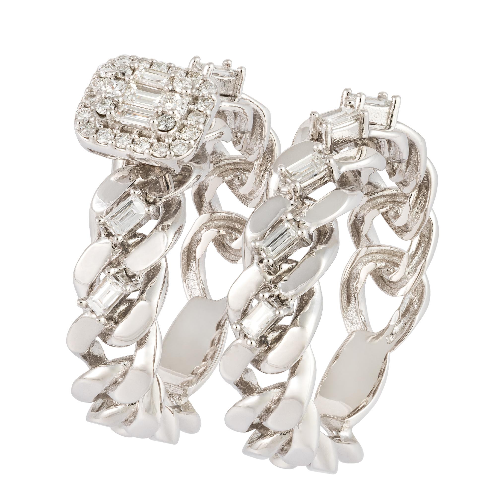 For Sale:  Breathtaking White 18K Gold White Diamond Ring For Her 2