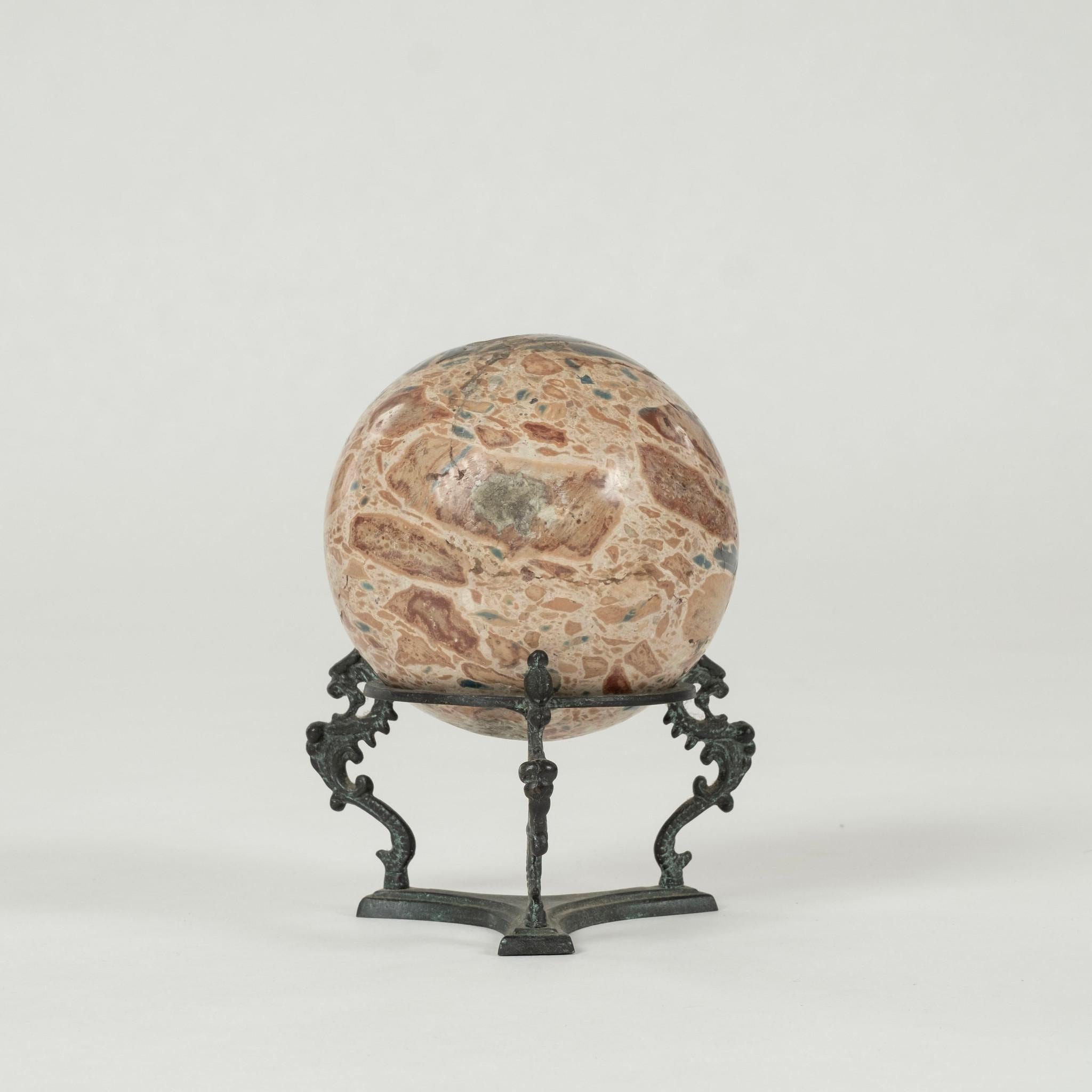 Sfera di marmo brecciato In condizioni buone in vendita a Houston, TX