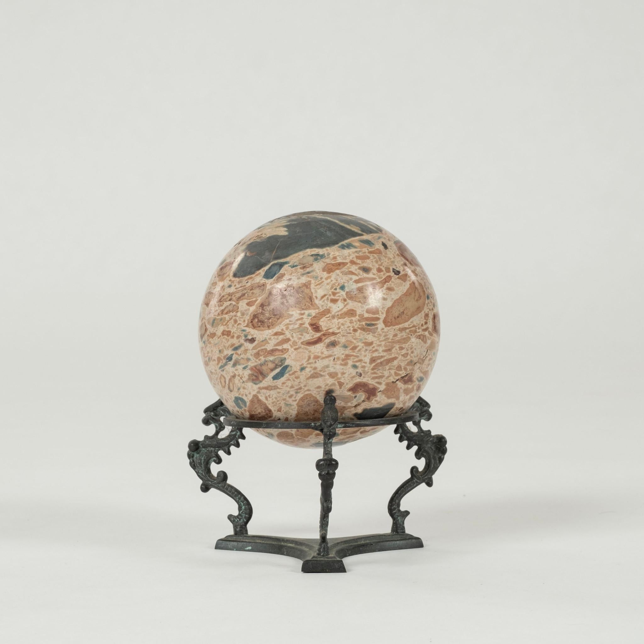 XXI secolo e contemporaneo Sfera di marmo brecciato in vendita