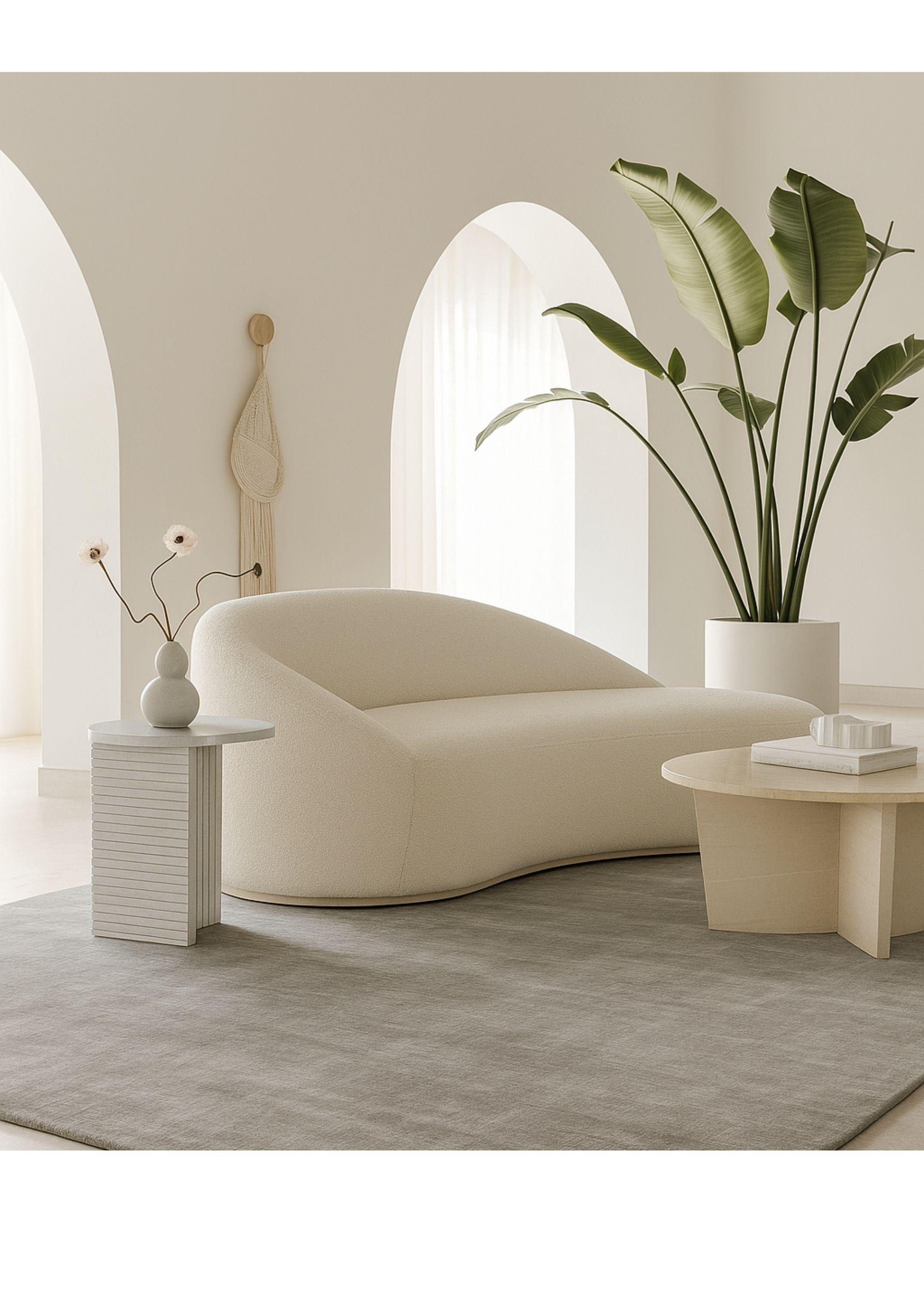 Der mühelos elegante Breeze ist ein High-End-Teppich, der subtile Raffinesse verkörpert. Der handgewebte Teppich aus luxuriöser Bambusseide hat einen sanften Grauton und ein seidiges, leuchtendes Finish, das sich mit dem Licht verändert und dem