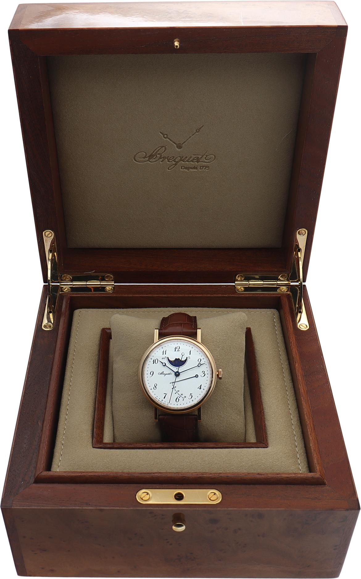 Breguet Classique 39mm 7787BR/29/9V6 For Sale 3