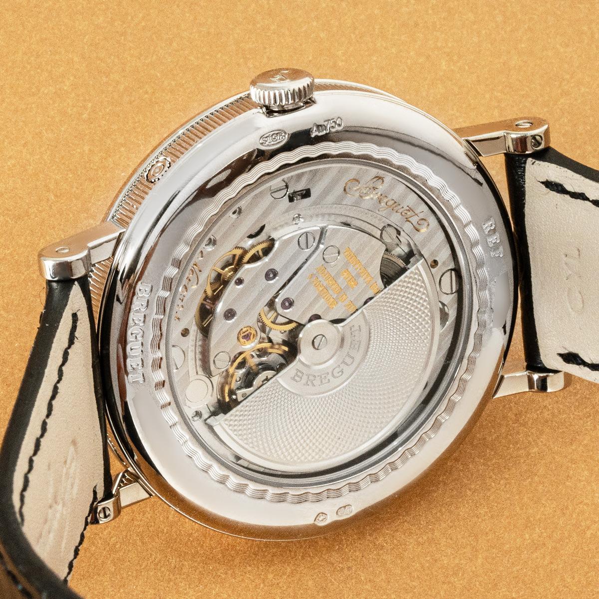 Breguet Classique Calendrier 7337BB/1E/9V6 Herren im Angebot