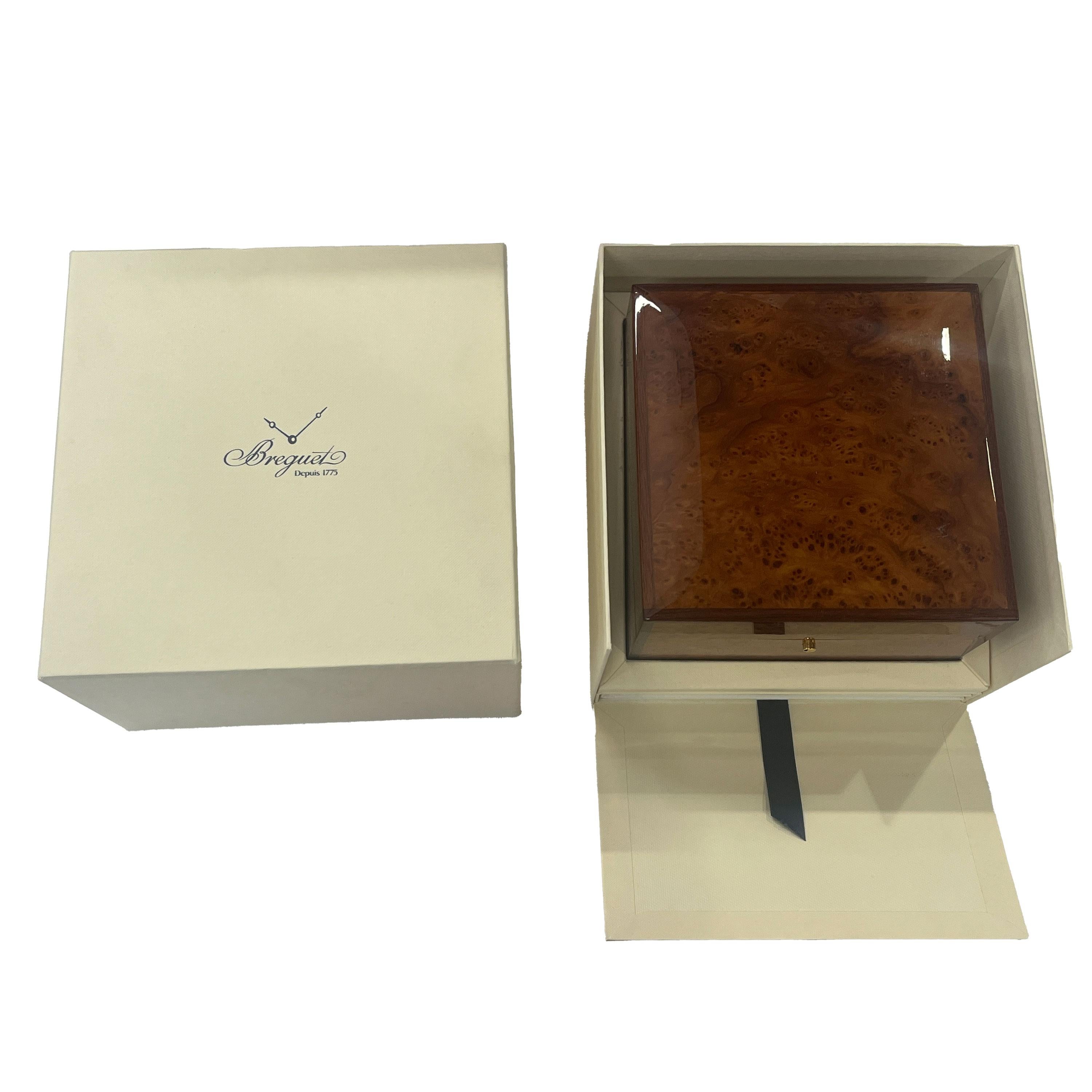 Breguet Classique Power Reserve 7137BB/11/9V9 Montre pour hommes  Or blanc en vente 1