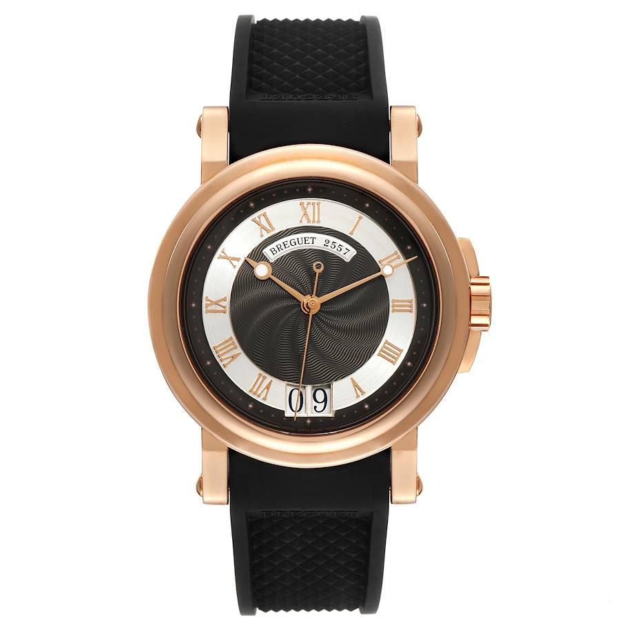 Breguet Marine Big Date Rose Gold Kautschukband Herrenuhr 5817BR. Automatisches Uhrwerk mit automatischem Aufzug. gehäuse aus 18 Karat Roségold mit geprägtem Rand und einem Durchmesser von 39,0 mm. lünette aus 18 Karat Roségold. Kratzfestes