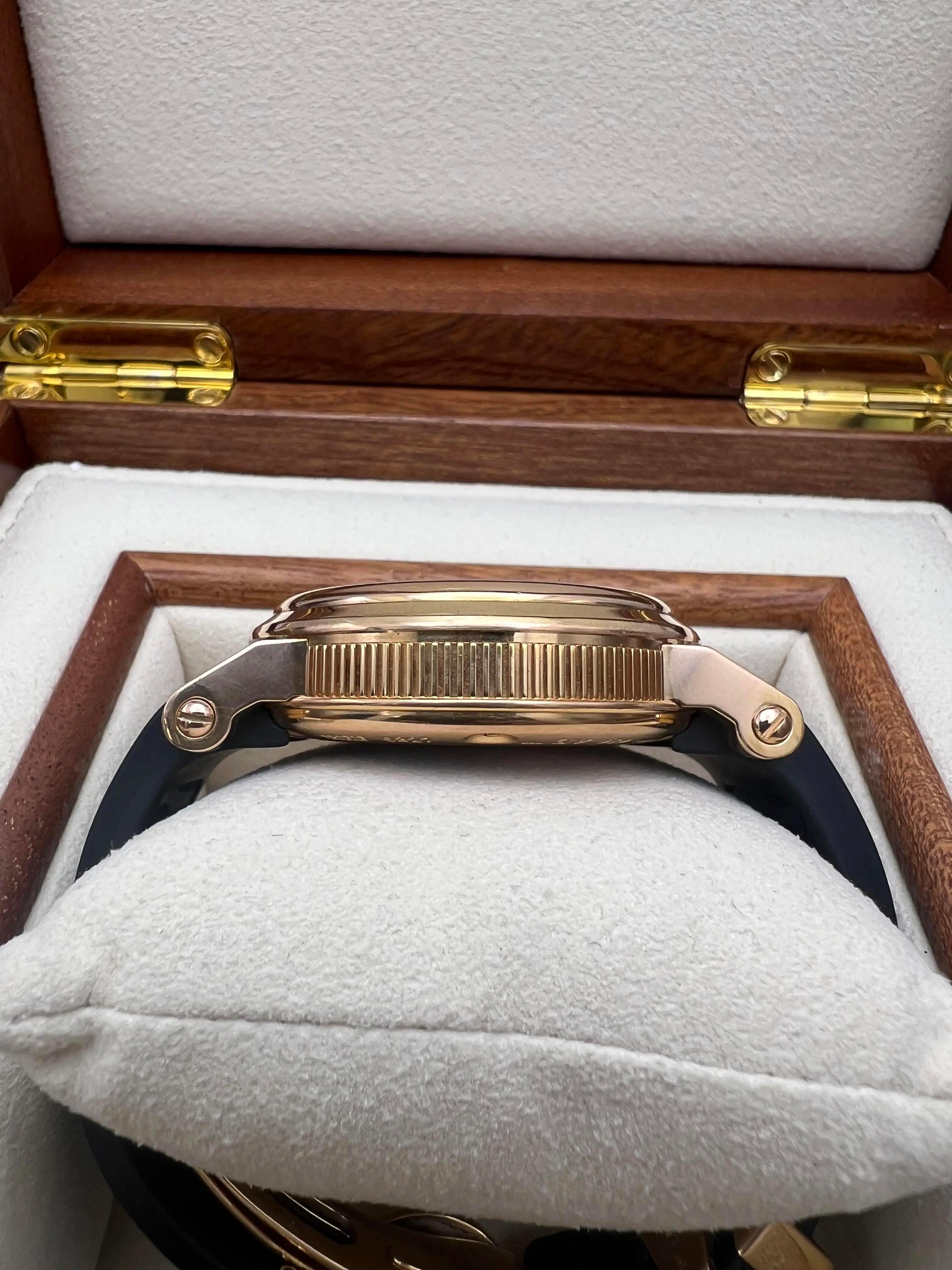 Breguet Marine Chronograph 42mm 18K Rose Gold Box Set 5827BR/Z2/5ZU For Sale 2
