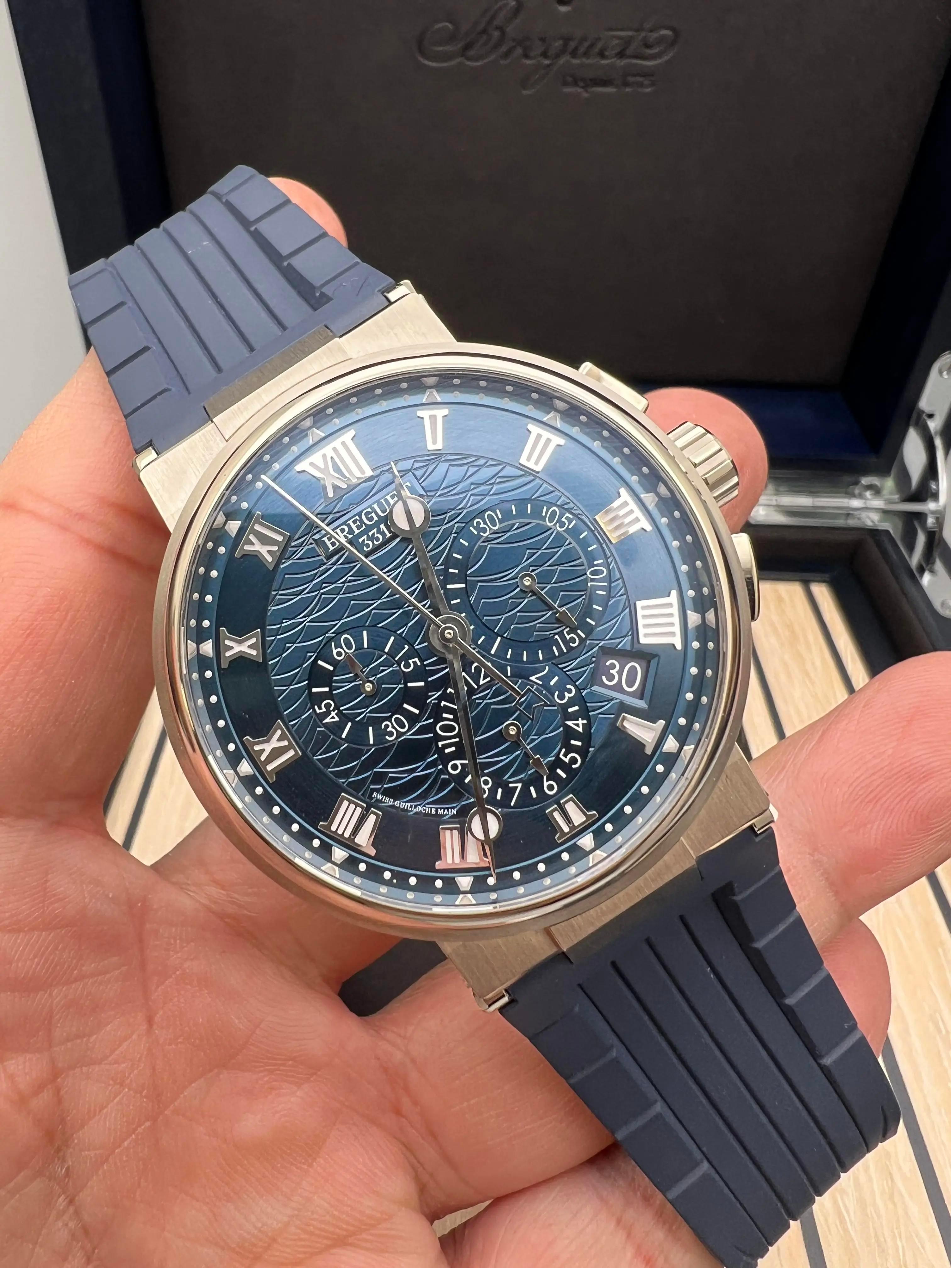 Breguet Marine Chronograph 5527BB/Y2/5WV 18K Weißgold Blaues Zifferblatt Box Papiere '22 im Angebot 2