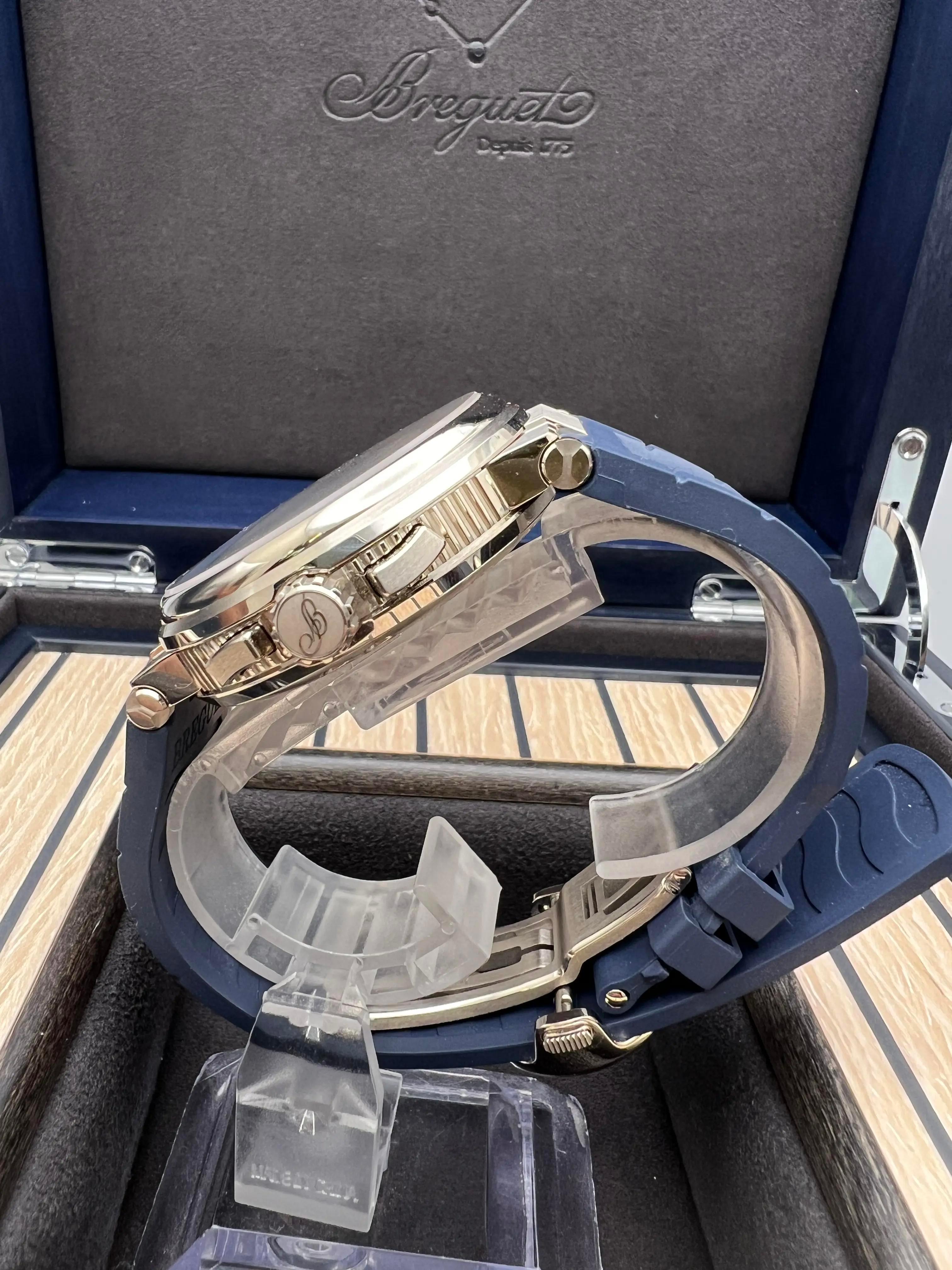 Breguet Marine Chronograph 5527BB/Y2/5WV 18K Weißgold Blaues Zifferblatt Box Papiere '22 im Angebot 3