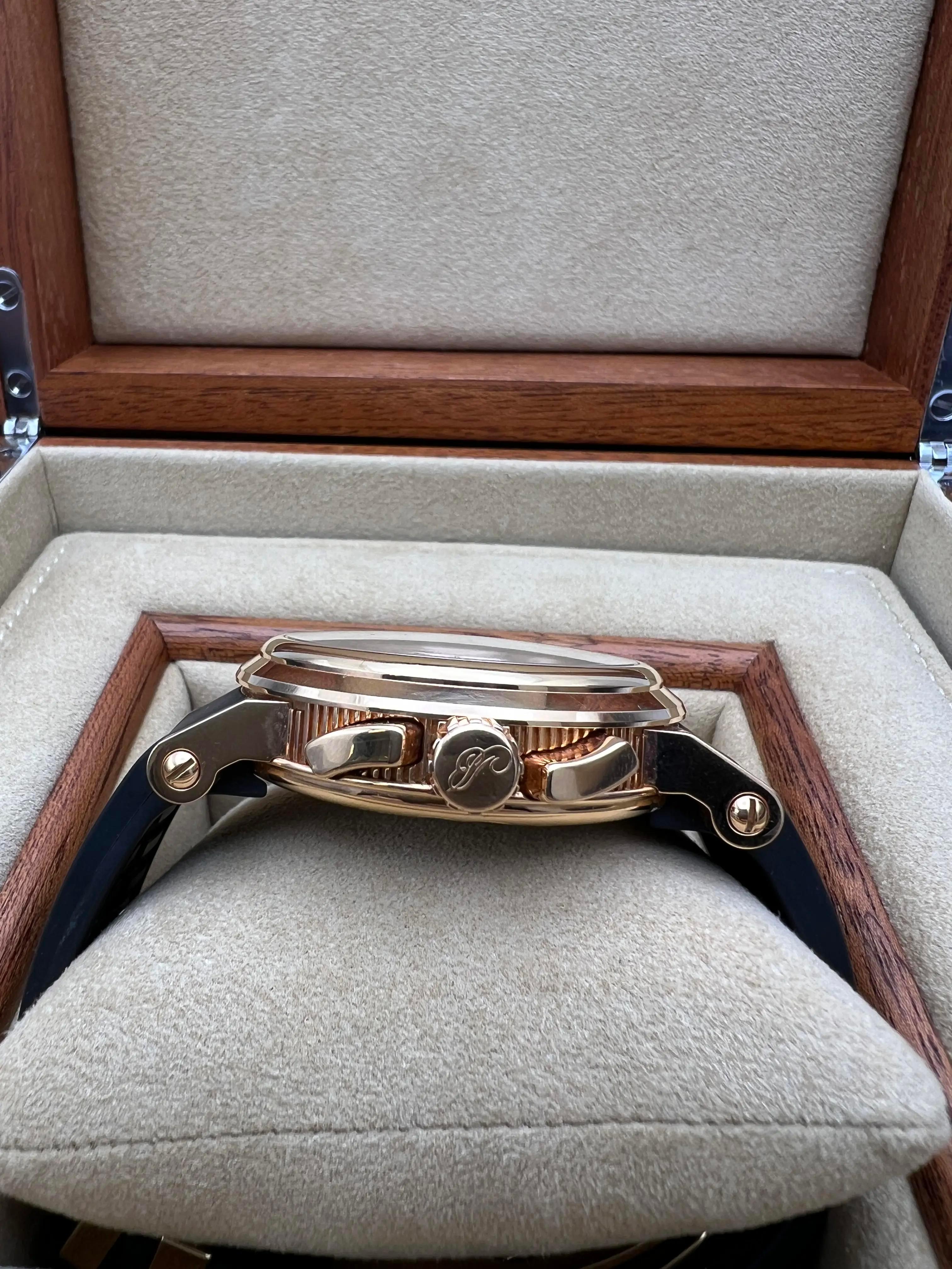 Breguet Marine Chronograph 5827BR/Z2/5ZU 18K Rose Rubber Strap Gray Dial B&P For Sale 4