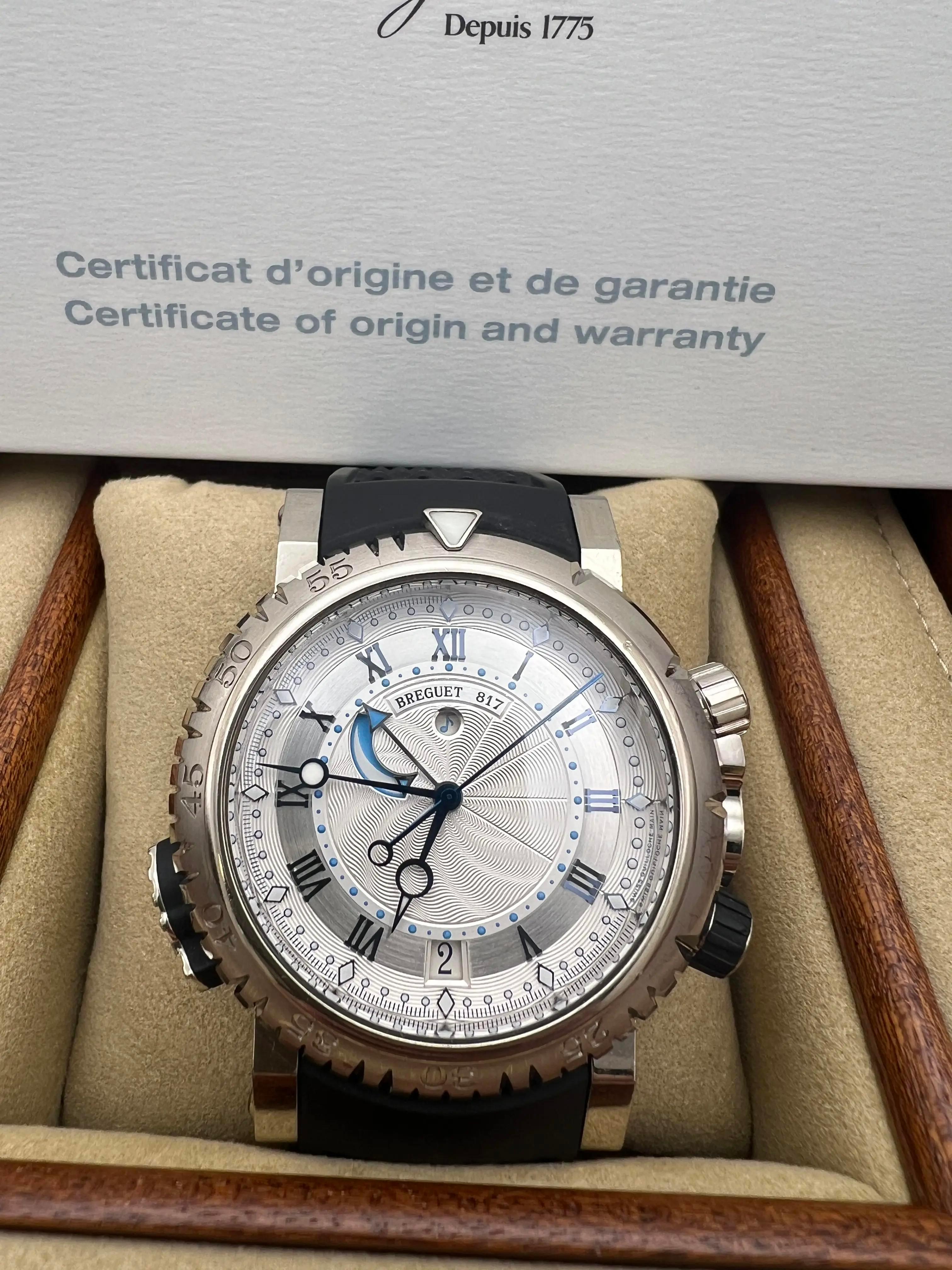 Breguet Marine Royale Alarma 45mm 5847BB/12/5ZV Oro Blanco 18K Caja Papeles en Bueno estado para la venta en New York, NY