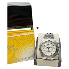 Breitling A13364 Galactic Chronograph II avec cadran argenté et papier boîte en acier