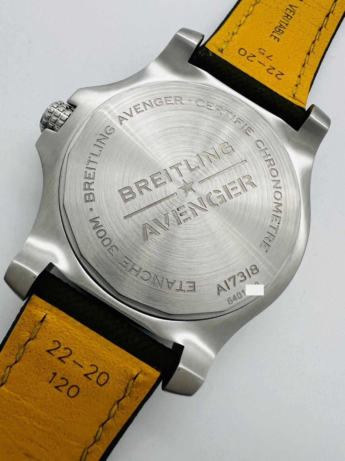 Breitling A17318 Avenger Automatic 43 Grünes Edelstahl-Kastenpapier 2021 2