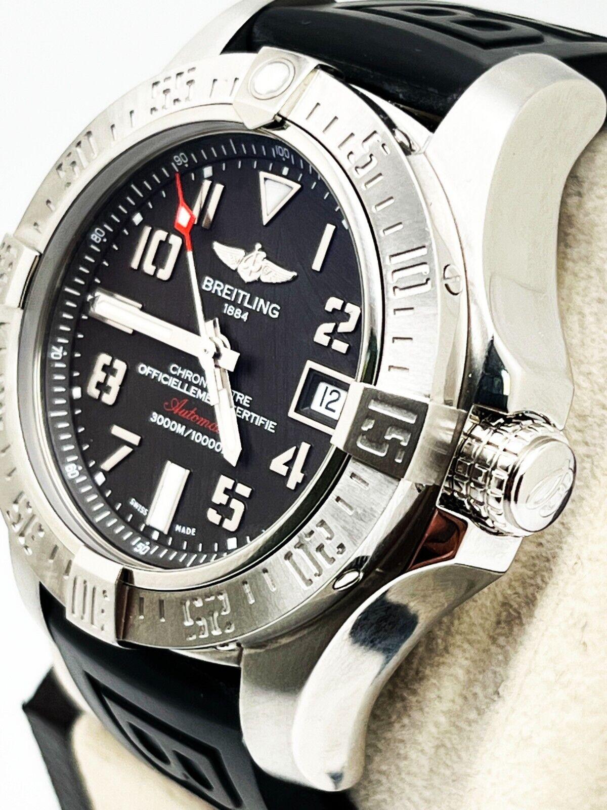 Breitling A17331 Avenger II Seawolf Stainless Steel Rubber Strap In Excellent Condition For Sale In San Diego, CA