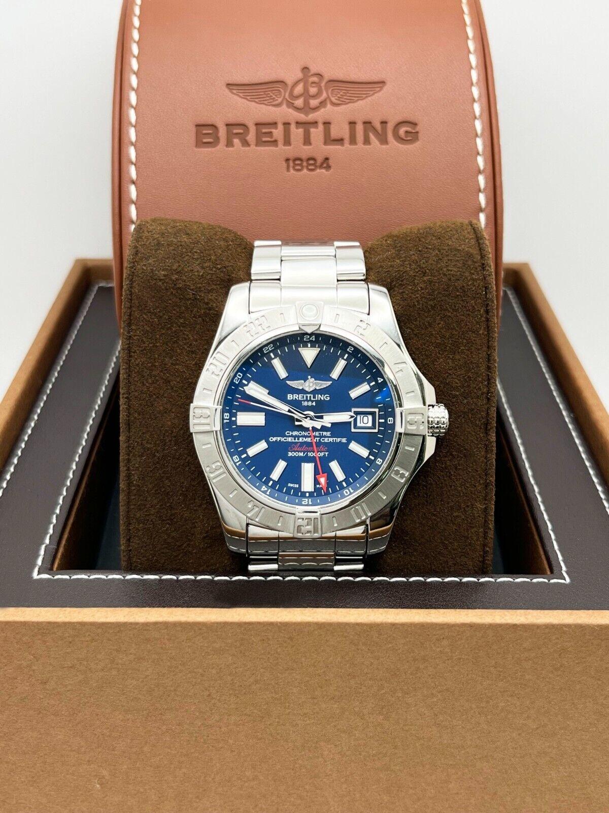 Breitling A32390 Avenger II GMT Blue Dial Stainless Steel Box Paper In Excellent Condition For Sale In San Diego, CA